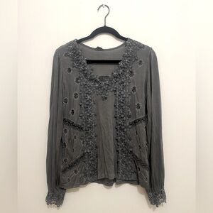 POL Gray Floral Appliqué Long Sleeve Shirt